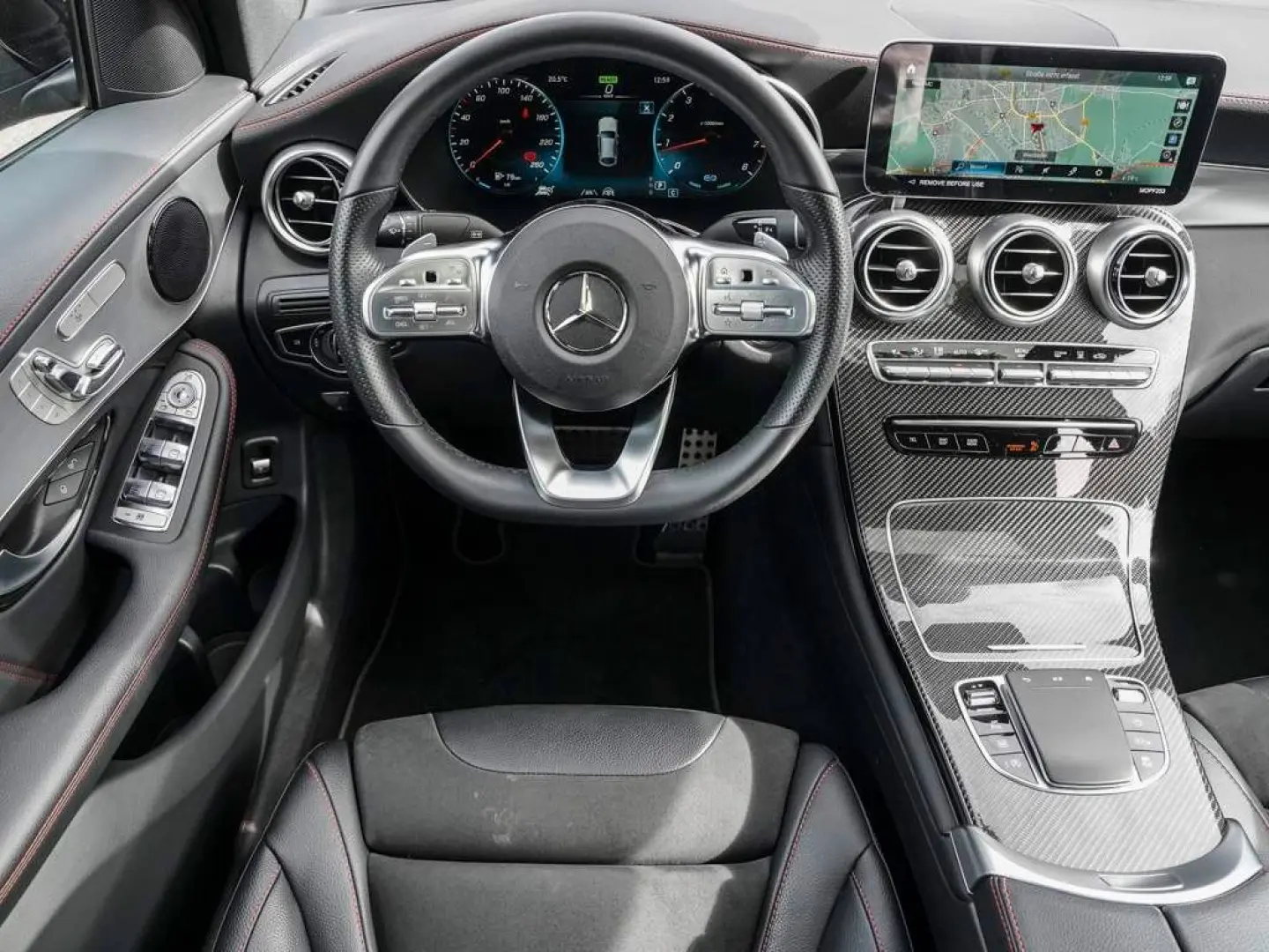 GLC 300 AMG-LINE STH. SHD DISTRONIC HUD NIGHT