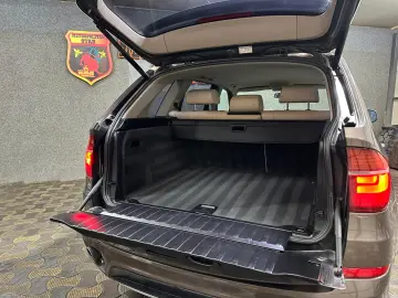 𝐁𝐌𝐖 𝐗𝟓