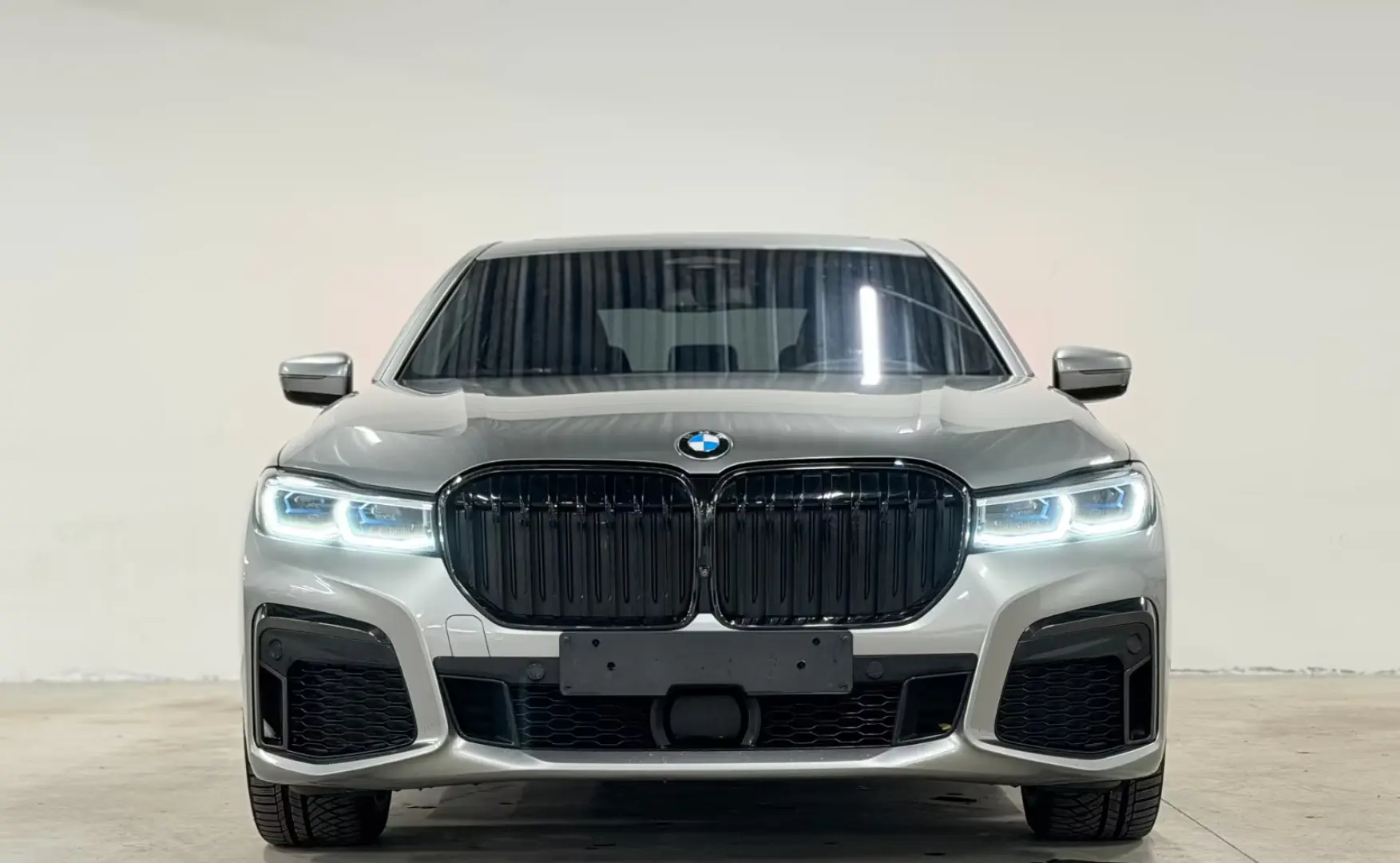 BMW 745e M Pack Individual