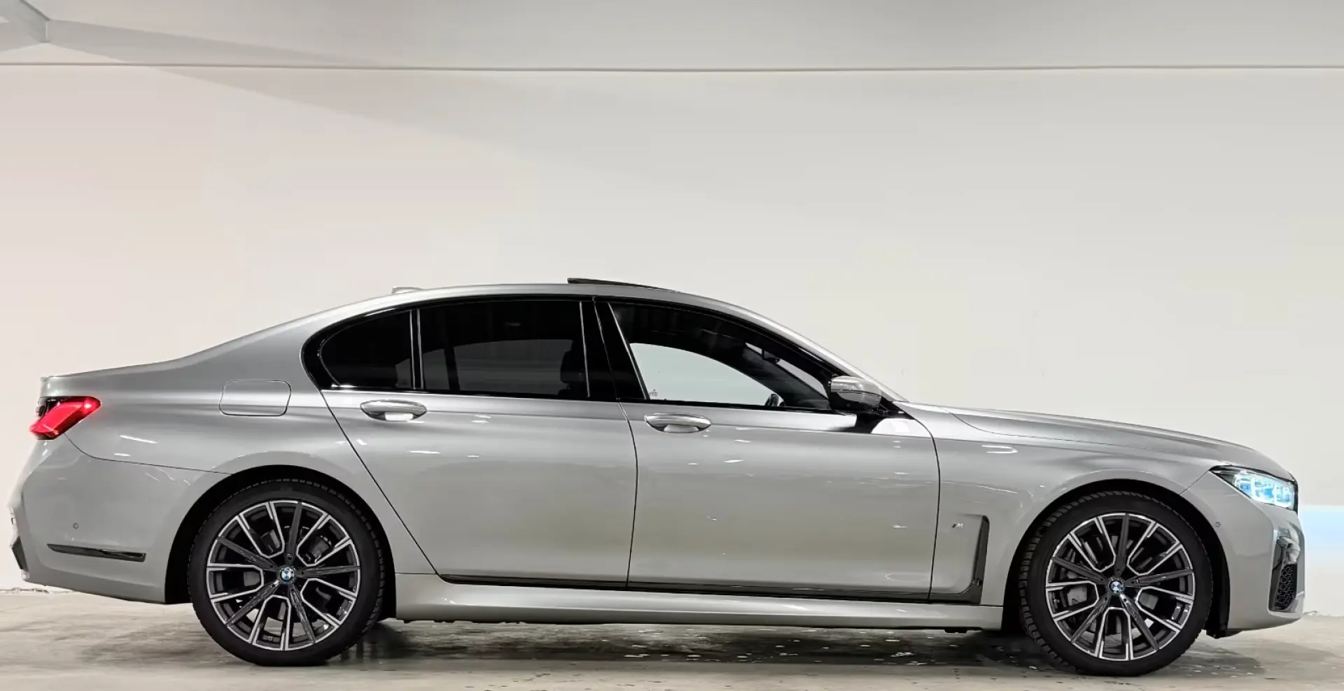 BMW 745e M Pack Individual