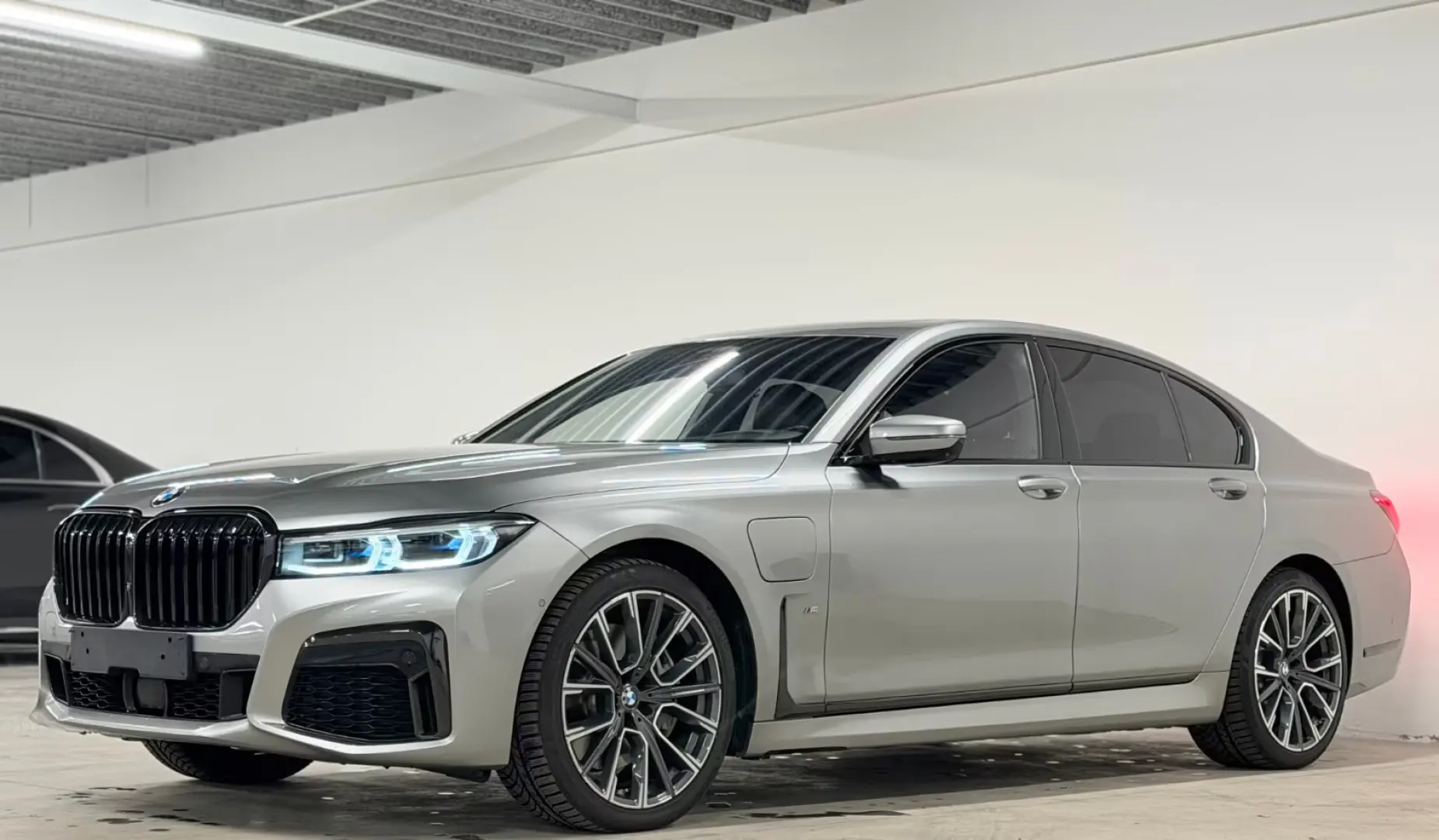BMW 745e M Pack Individual