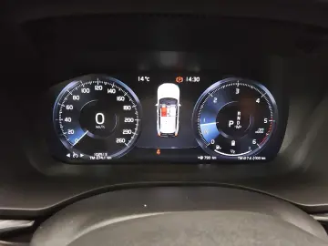 XC60 B4 D Momentum Navi LED AHK