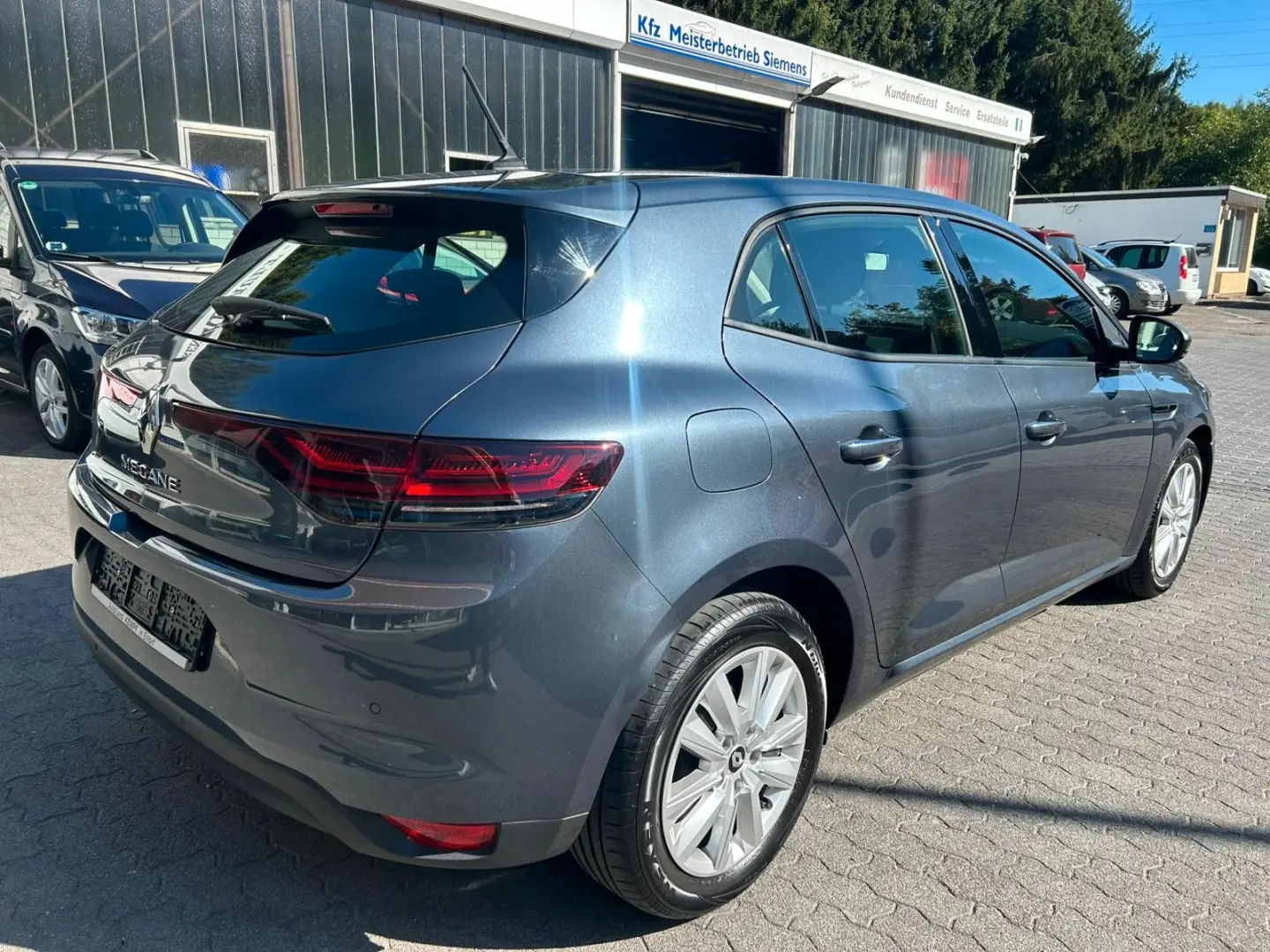 Megane IV Business Edition  1.Hd. TÜV ServiceNeu