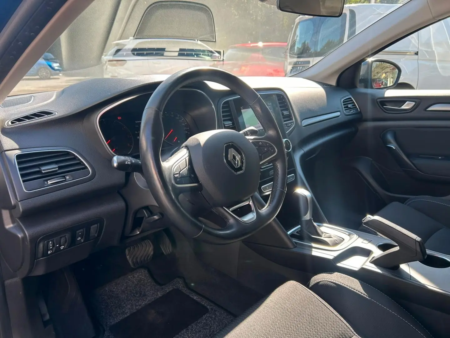 Megane IV Business Edition  1.Hd. TÜV ServiceNeu