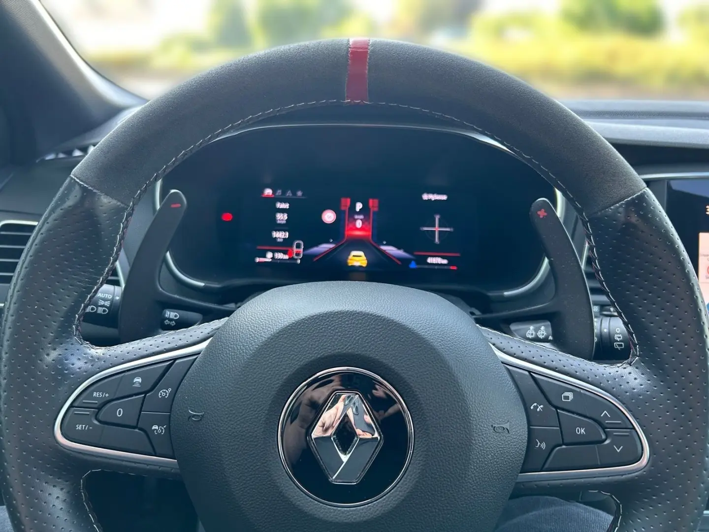 Megane IV 1.8 TCe R.S. Trophy  HEAD-UP BOSE LED