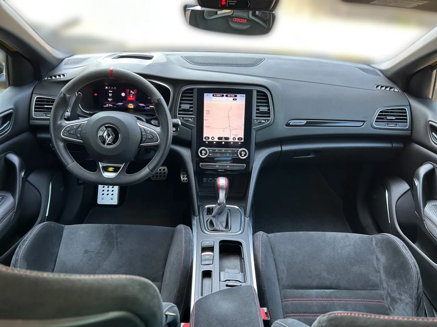 Megane IV 1.8 TCe R.S. Trophy  HEAD-UP BOSE LED