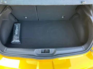 Megane IV 1.8 TCe R.S. Trophy  HEAD-UP BOSE LED