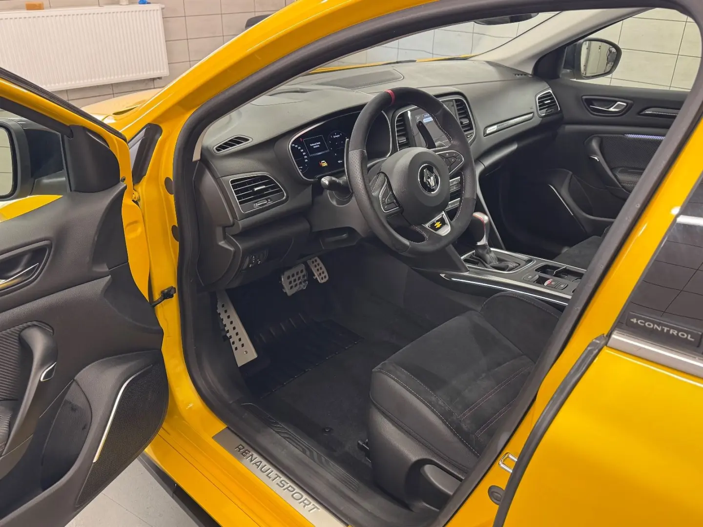 Megane TCe R.S   Facelift   Garantie   Voll   RS