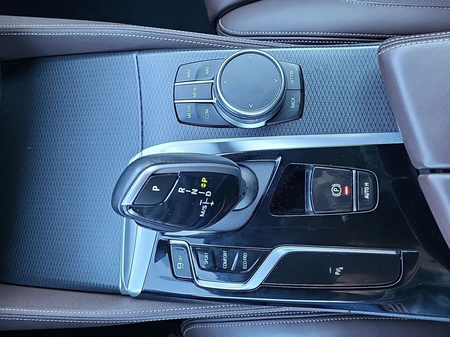 540d xDrive Limousine M SPORT Sitzelüft Massage