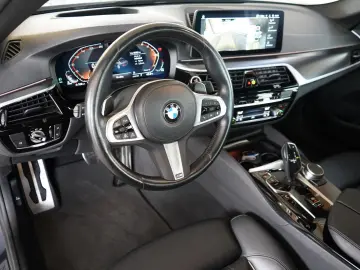 520d M Sport xDrive MHEV Aut. LED ACC Navi 360