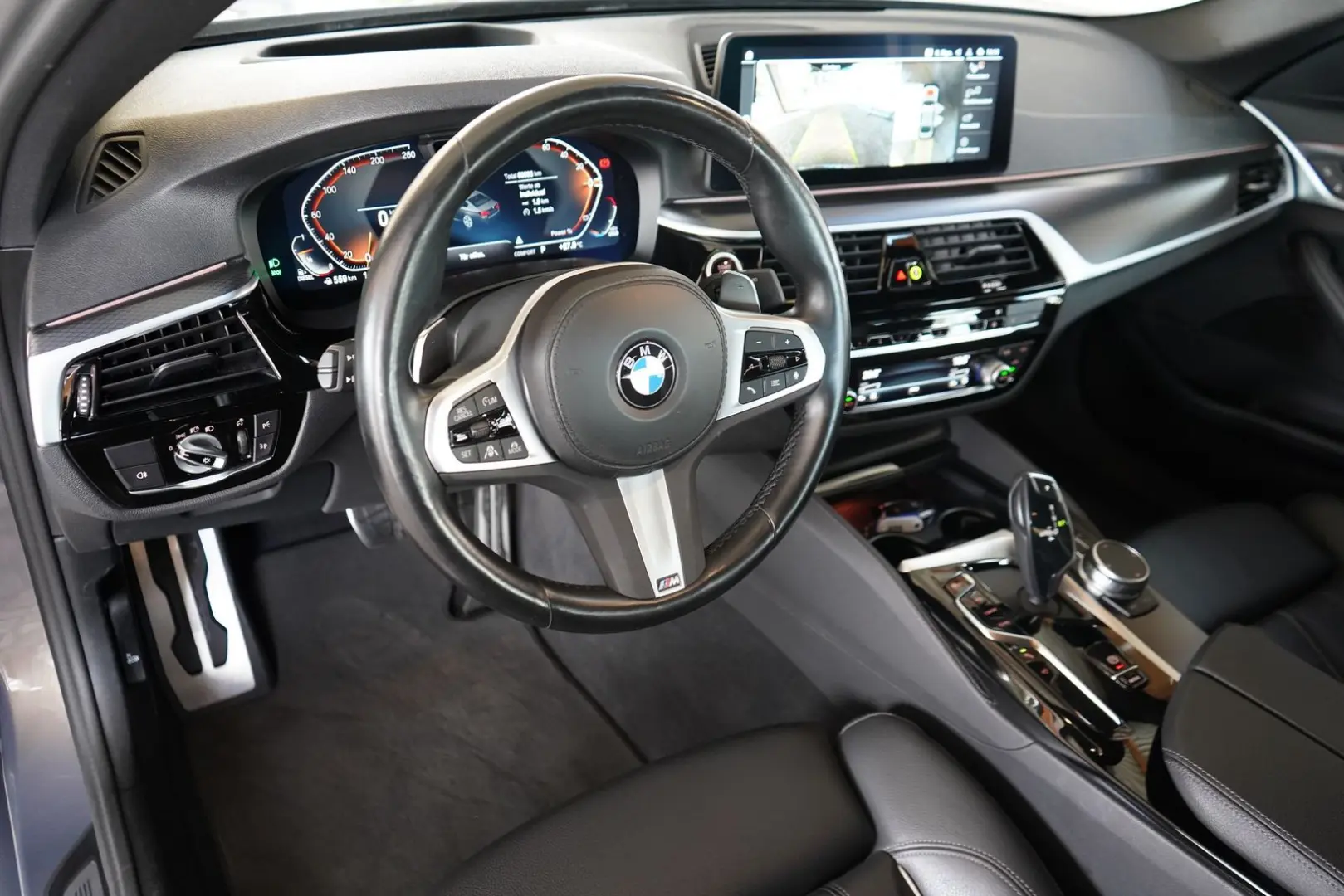 520d M Sport xDrive MHEV Aut. LED ACC Navi 360