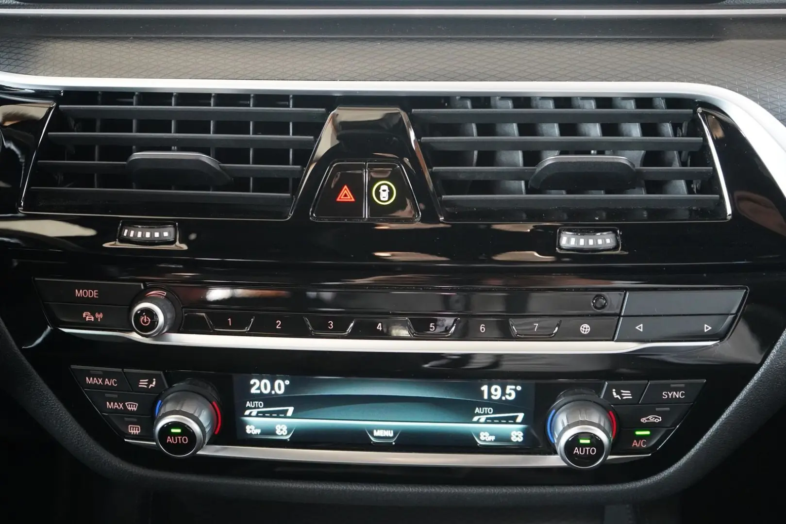 520d M Sport xDrive MHEV Aut. LED ACC Navi 360