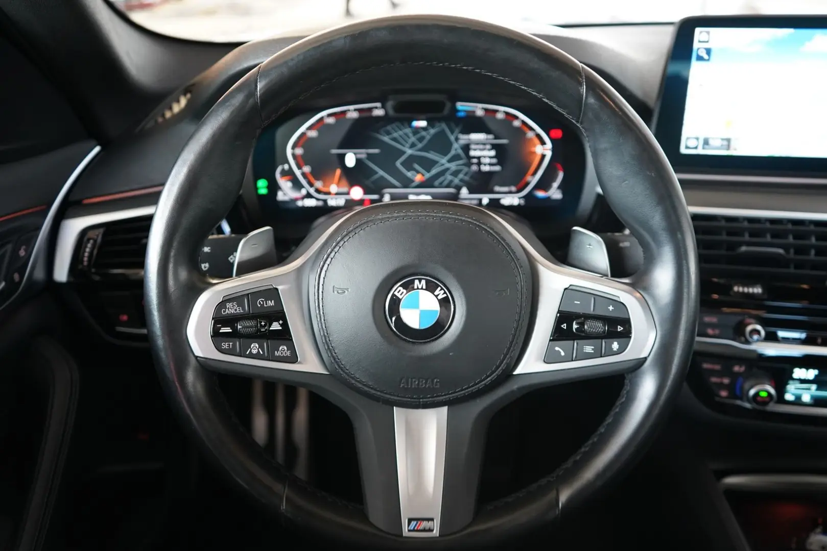 520d M Sport xDrive MHEV Aut. LED ACC Navi 360