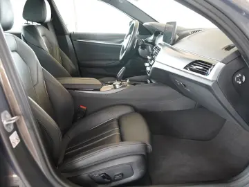 520d M Sport xDrive MHEV Aut. LED ACC Navi 360