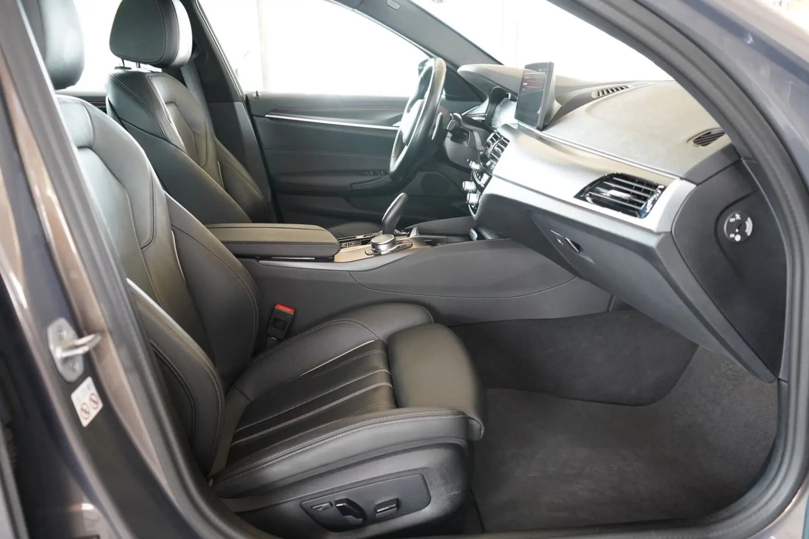 520d M Sport xDrive MHEV Aut. LED ACC Navi 360