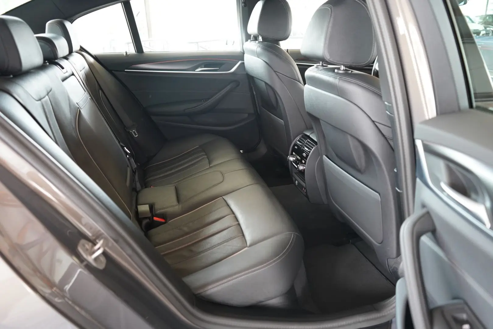 520d M Sport xDrive MHEV Aut. LED ACC Navi 360