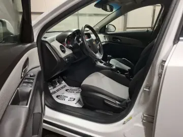 Chevrolet Cruze 2011