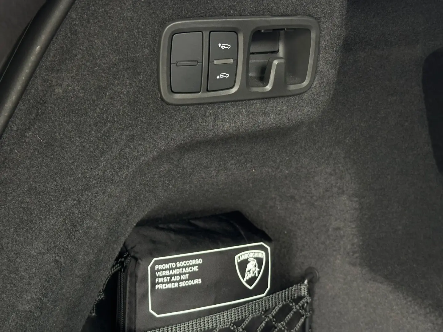 URUS 4.0 MATT CERAMIC 3D PANO DEUTSCH SOFT-CLOSE