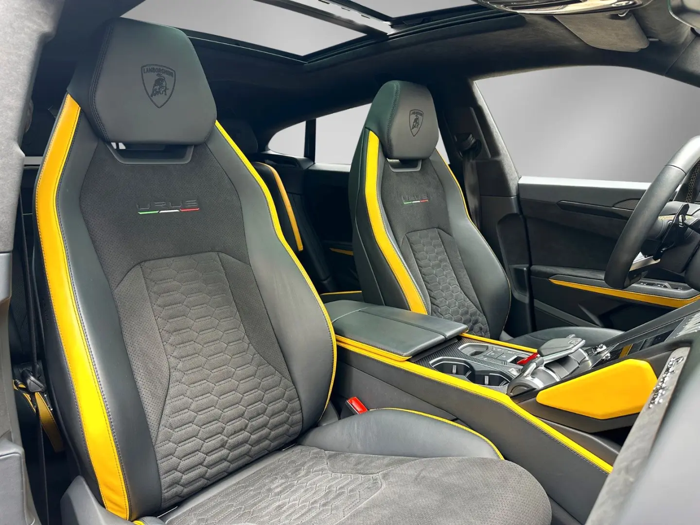 Urus Graphite Capsule NEW SERVICE & Warranty