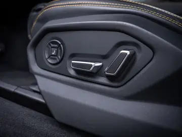 Urus 4.0 V8 S - Fabrieksgarantie   666 PK   Pano