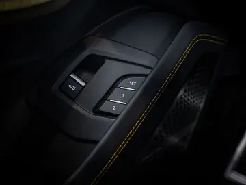 Urus 4.0 V8 S - Fabrieksgarantie   666 PK   Pano