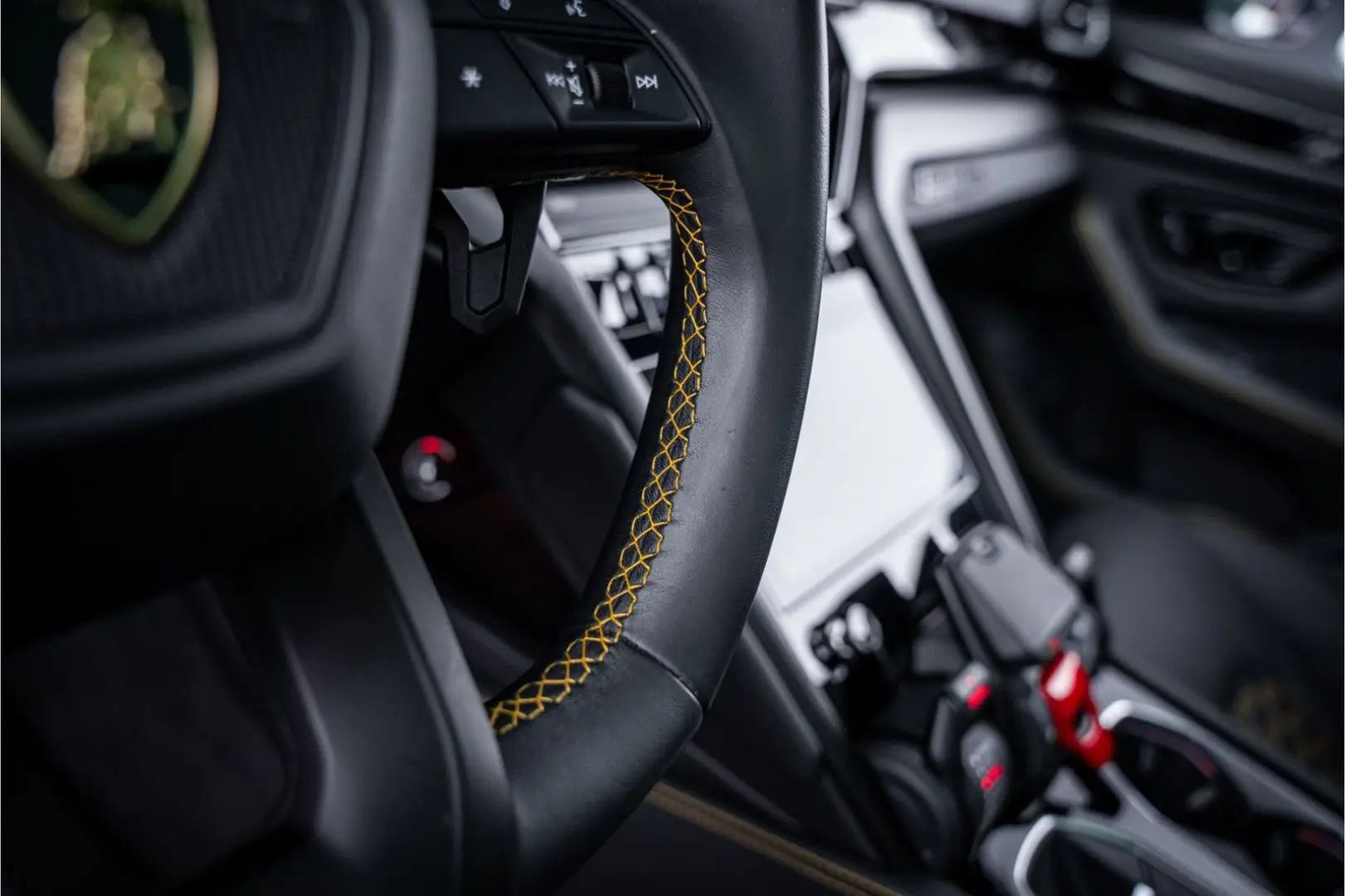 Urus 4.0 V8 S - Fabrieksgarantie   666 PK   Pano