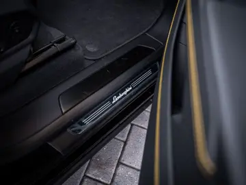 Urus 4.0 V8 S - Fabrieksgarantie   666 PK   Pano