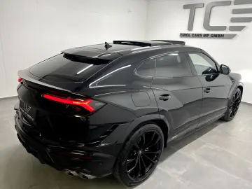 Urus S 60th Anniversary  Carbon  23   Massage  A