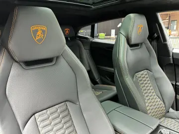 URUS Urus PANO CARBON PACKET B&O SOUND