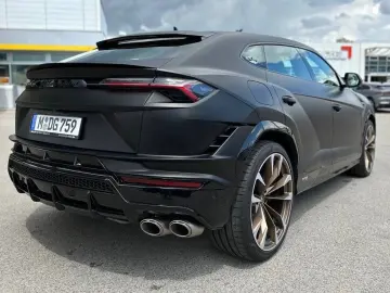 Urus S 4.0 V8 Sport Matt B&O AHK 23'' AKRAPOVIC