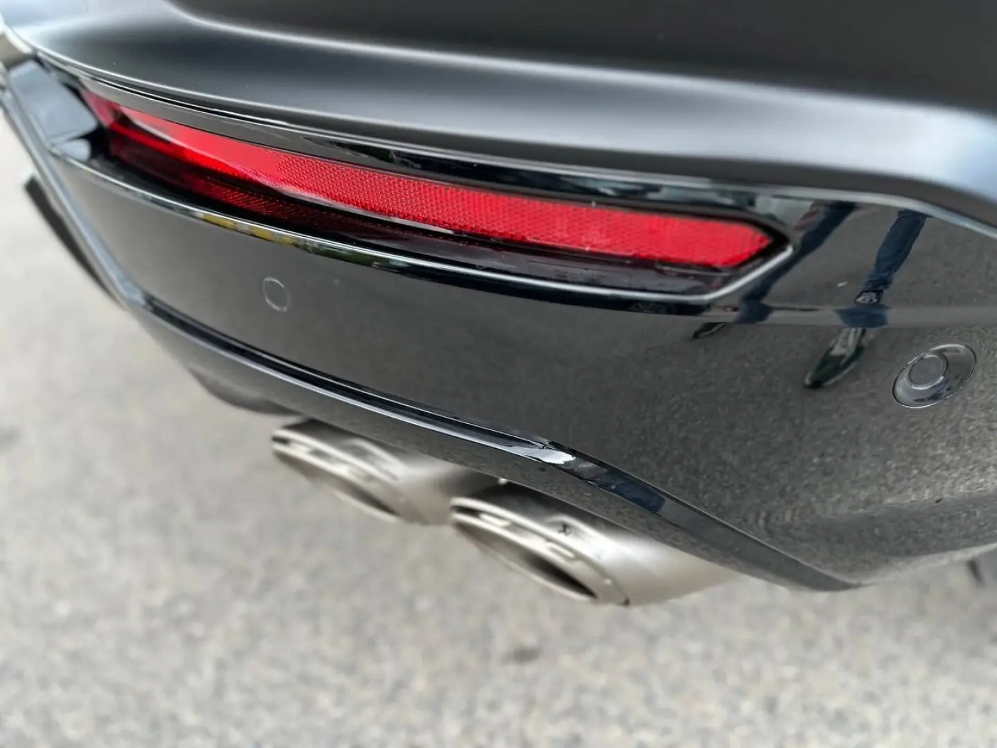 Urus S 4.0 V8 Sport Matt B&O AHK 23'' AKRAPOVIC