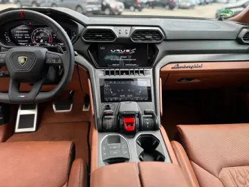 Urus S 4.0 V8 Sport Matt B&O AHK 23'' AKRAPOVIC