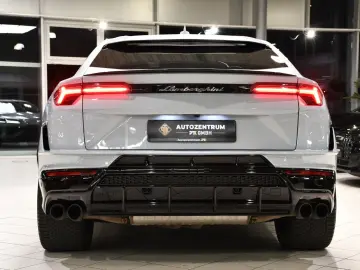 UrusS 4.0 V8 Exclusive  B&O 60 Anniversario Pano