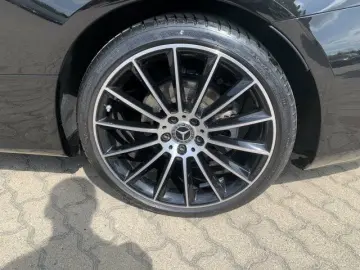 E 220 d AMG Line Burm TWA 360 Night Sitzhz