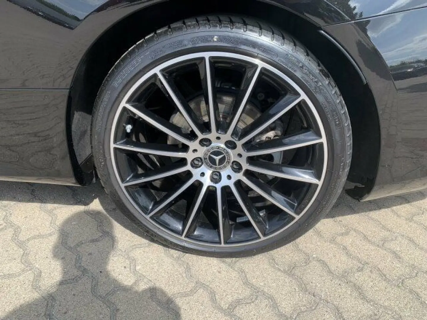 E 220 d AMG Line Burm TWA 360 Night Sitzhz