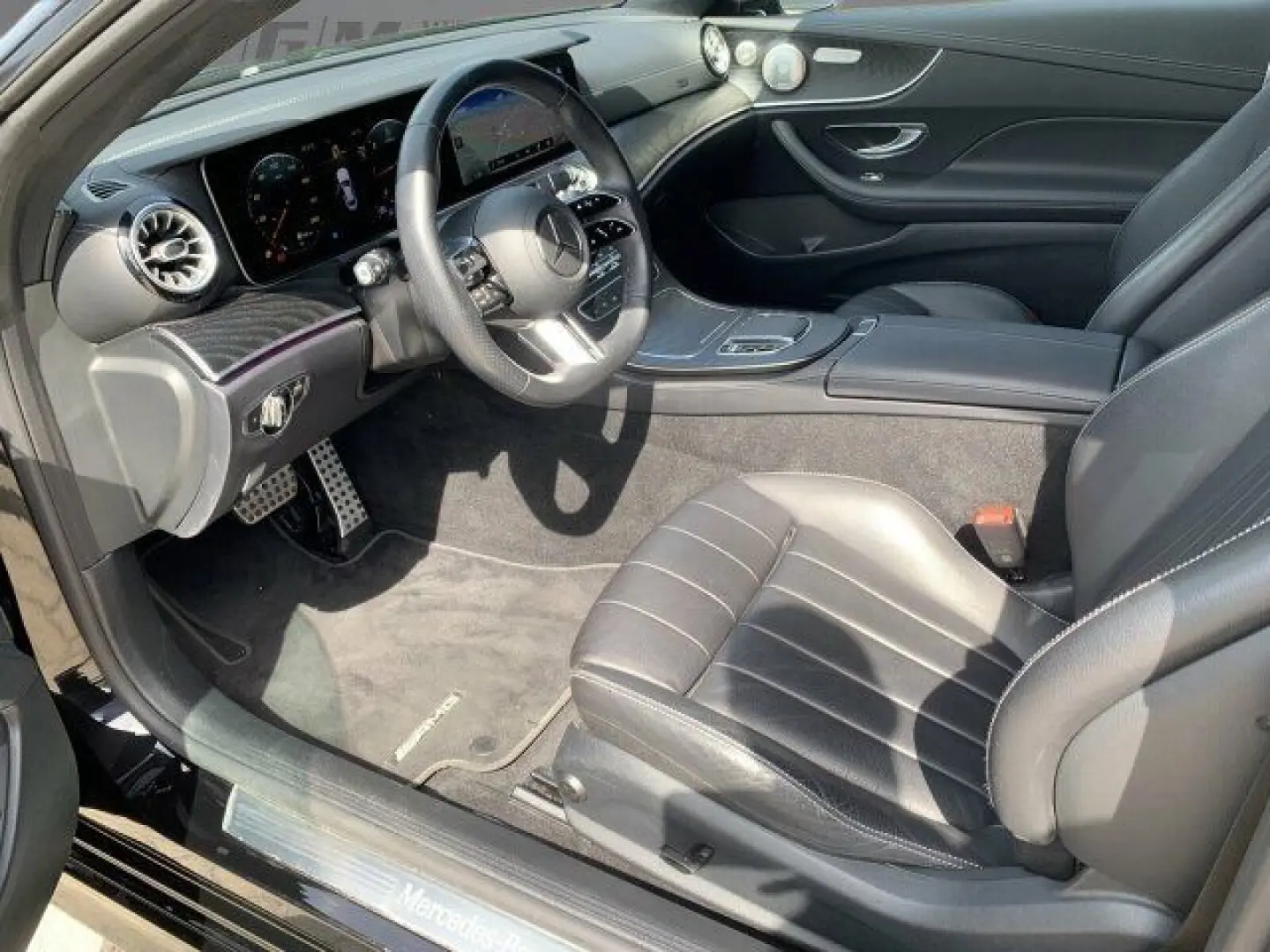 E 220 d AMG Line Burm TWA 360 Night Sitzhz