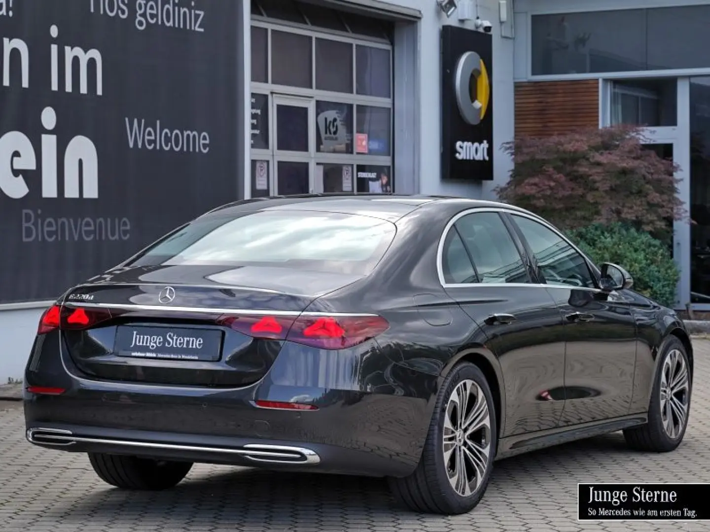 E 220 d AVANTGARDE ADV PANO DISTRO KAM TOTW 19''