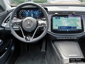 E 220 d AVANTGARDE ADV PANO DISTRO KAM TOTW 19''