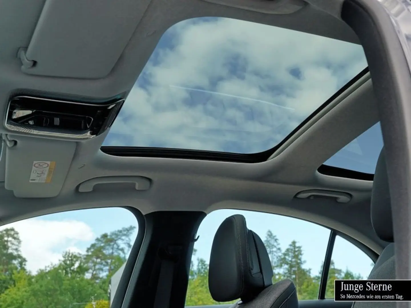 E 220 d AVANTGARDE ADV PANO DISTRO KAM TOTW 19''