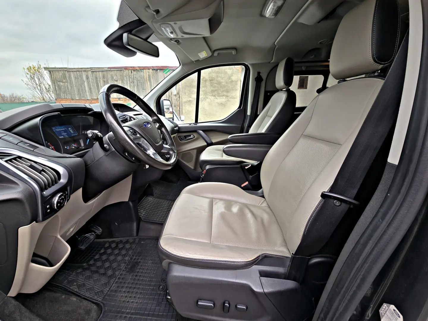 FORD Tourneo Custom 310 L2H1 Titanium X