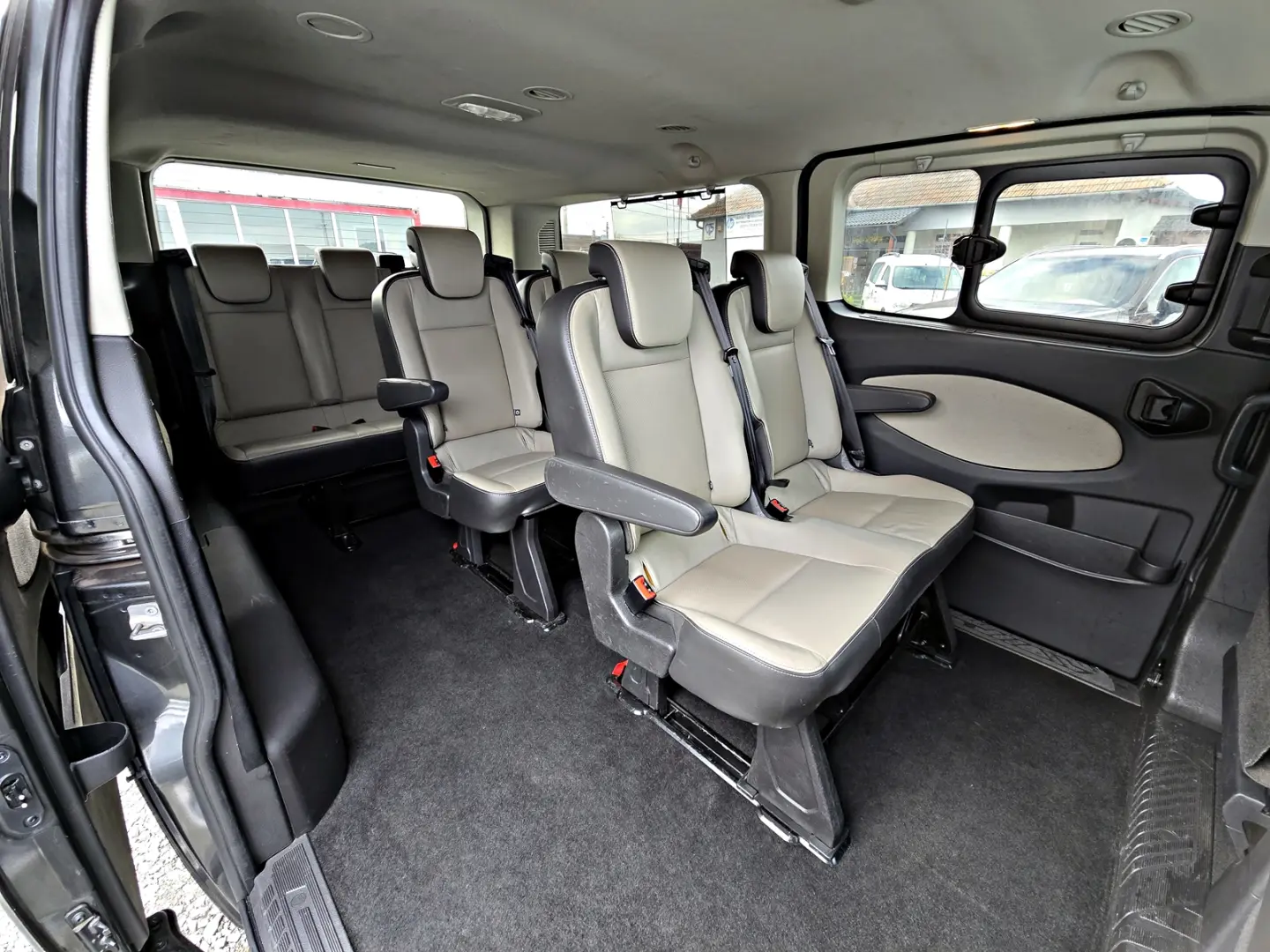 FORD Tourneo Custom 310 L2H1 Titanium X