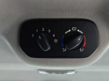 FORD Tourneo Custom 310 L2H1 Titanium X