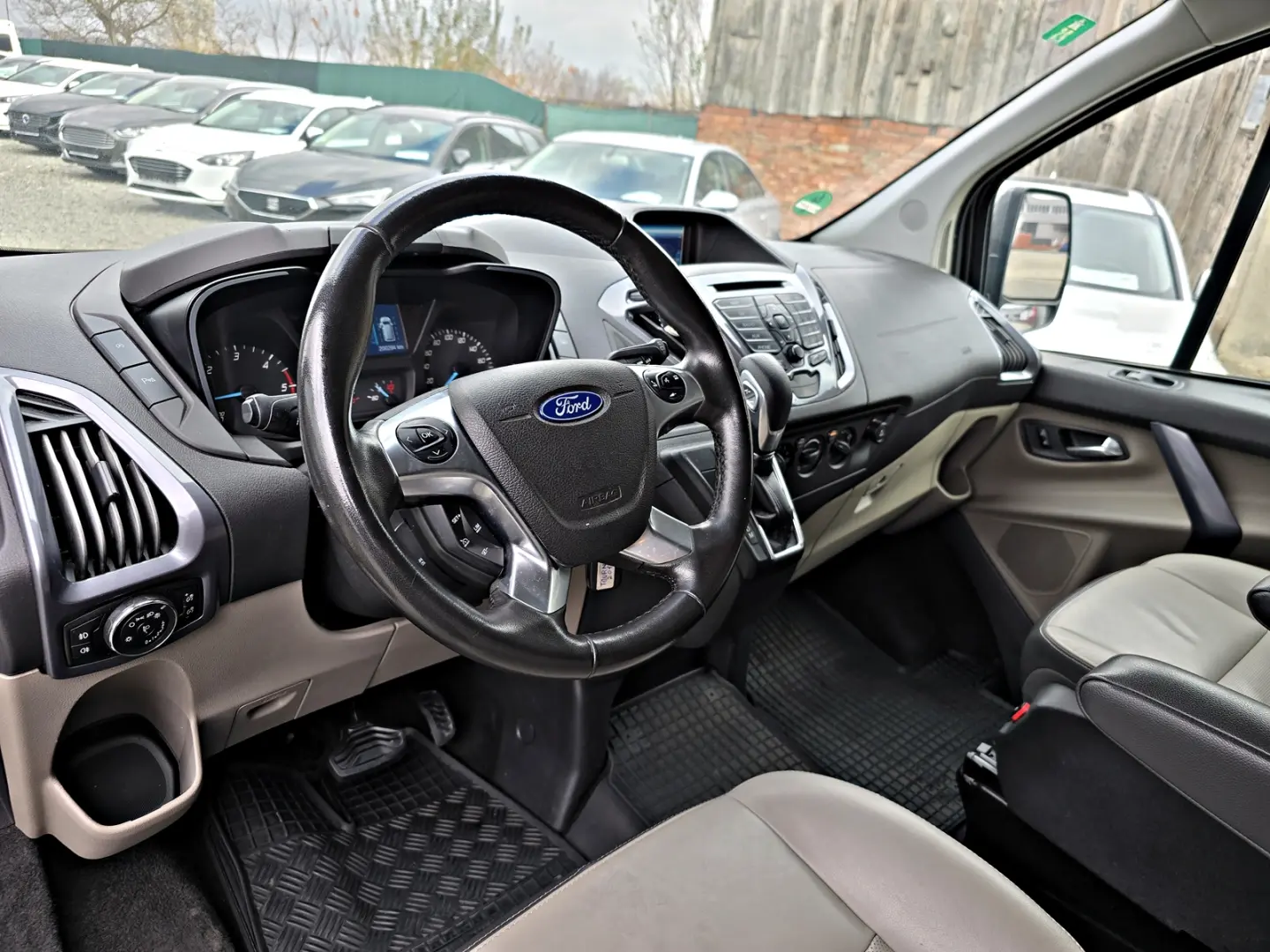 FORD Tourneo Custom 310 L2H1 Titanium X