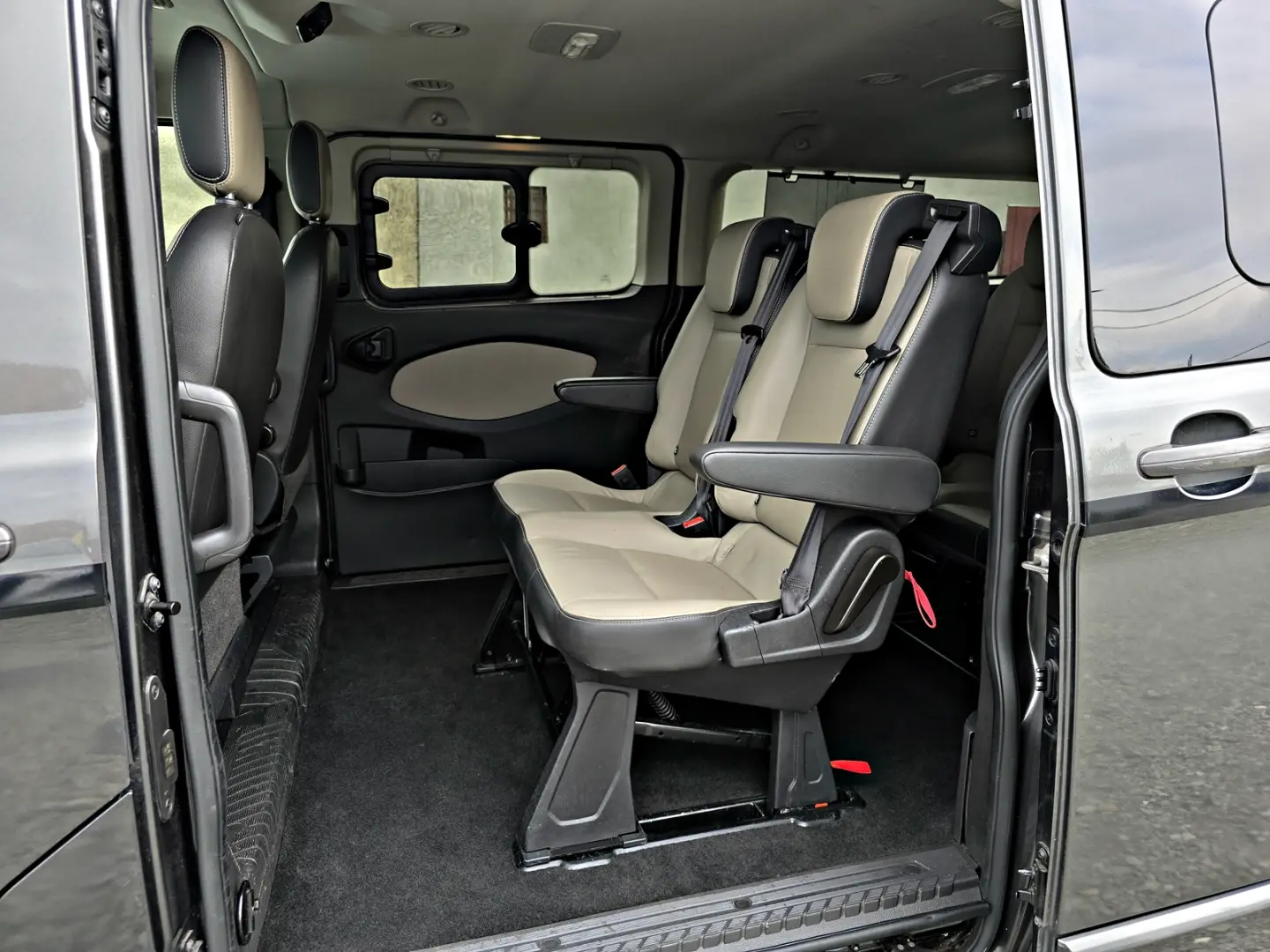 FORD Tourneo Custom 310 L2H1 Titanium X