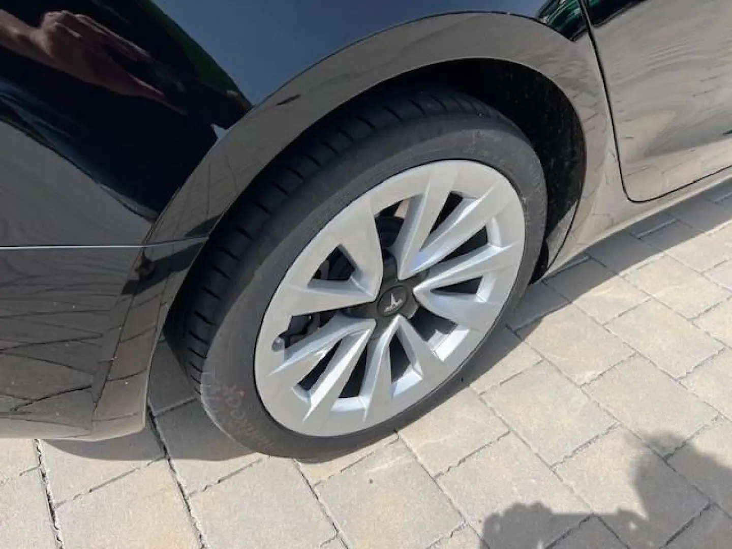 Model 3 Standard Range Plus RWD Dt. Modell TOP