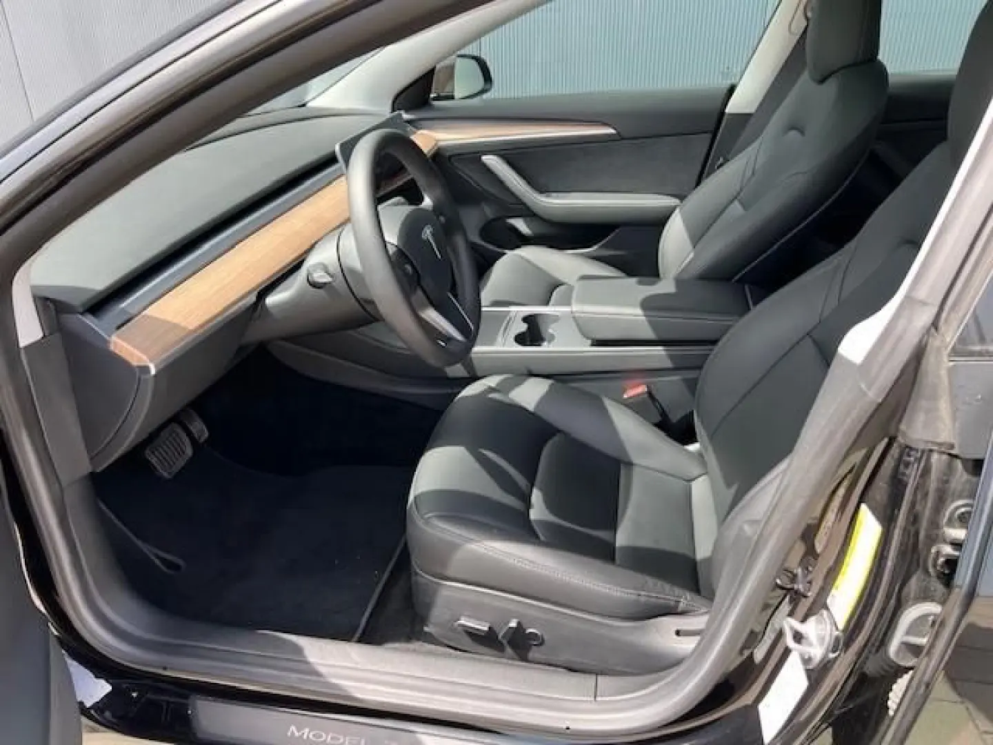 Model 3 Standard Range Plus RWD Dt. Modell TOP