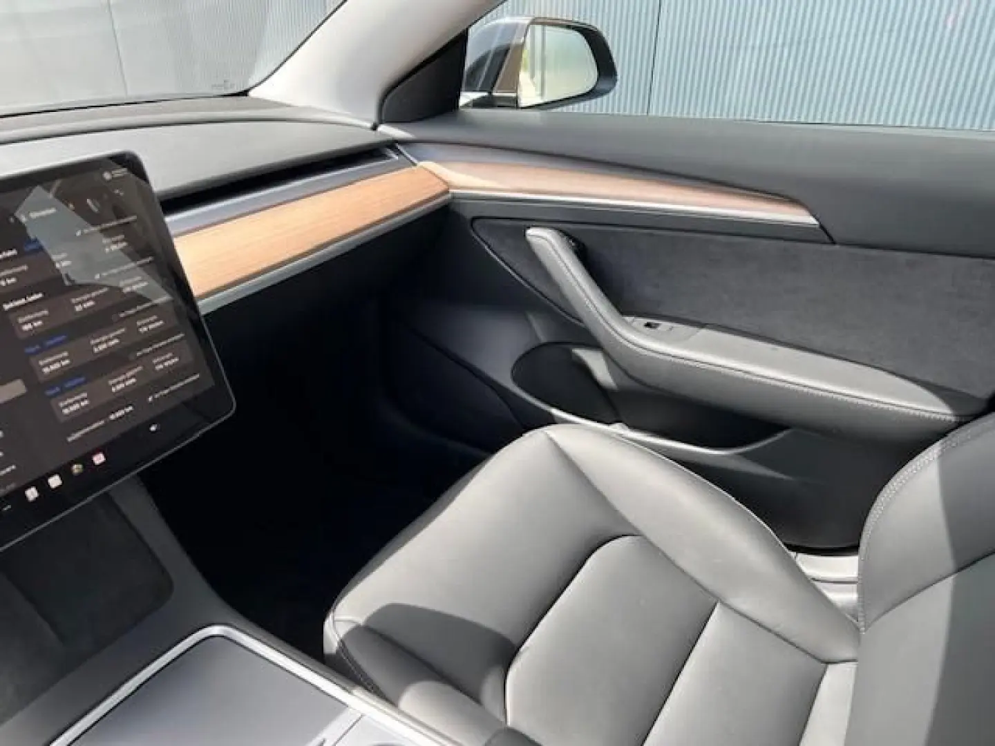 Model 3 Standard Range Plus RWD Dt. Modell TOP