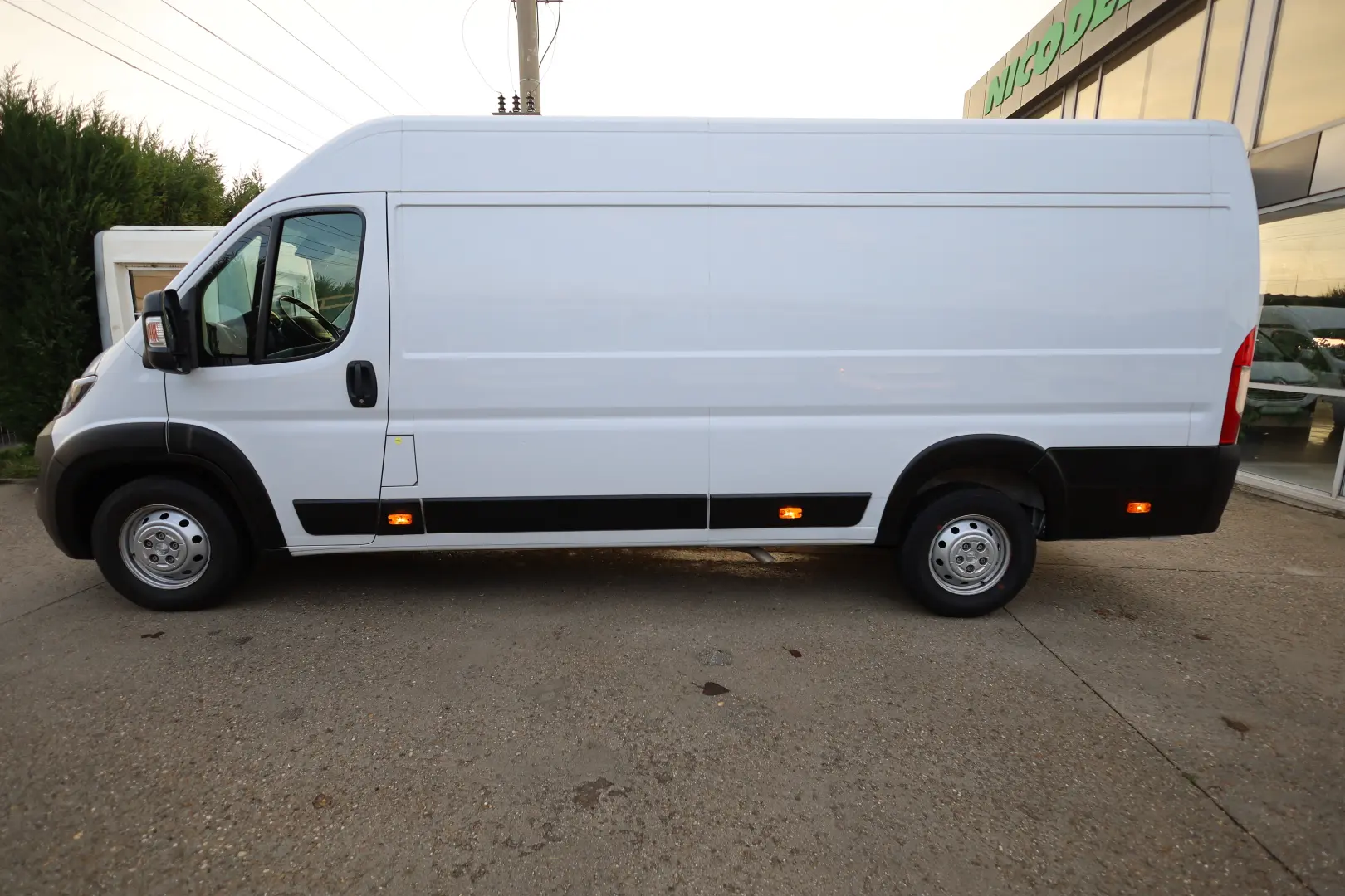Peugeot Boxer L4H2 2.2D 140CP
