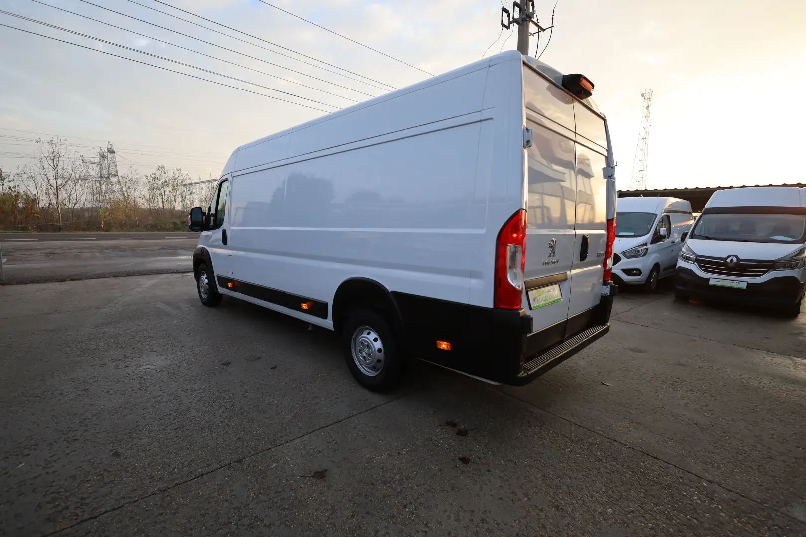 Peugeot Boxer L4H2 2.2D 140CP