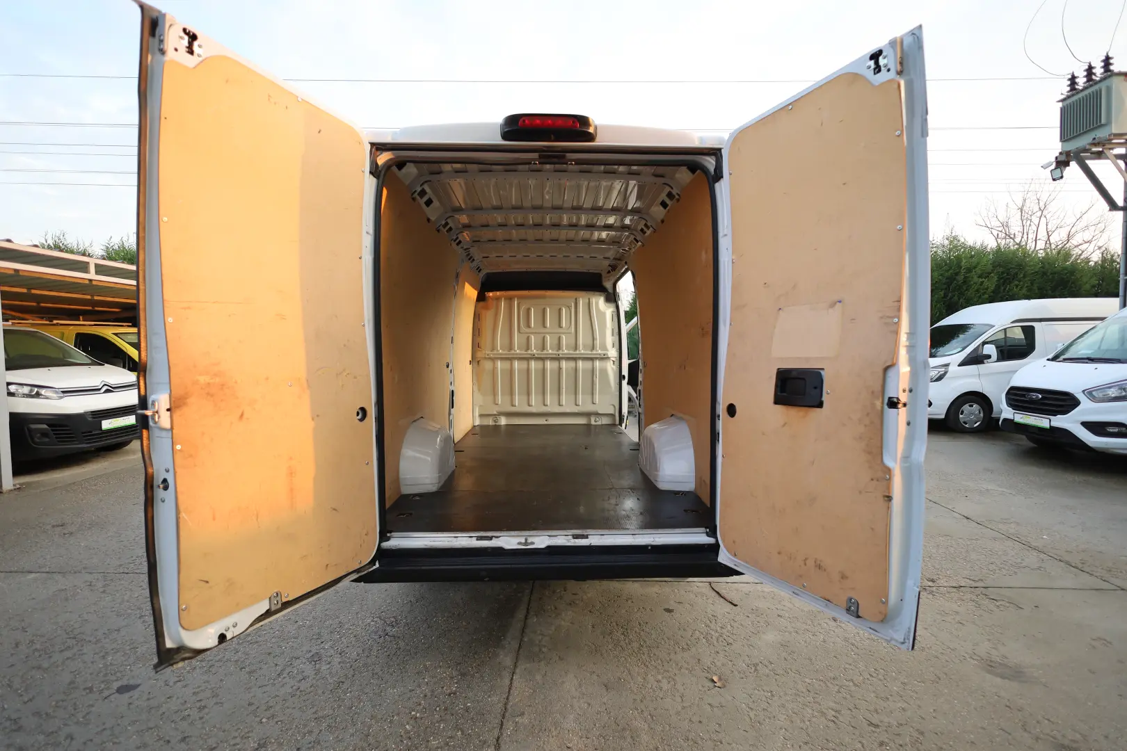 Peugeot Boxer L4H2 2.2D 140CP